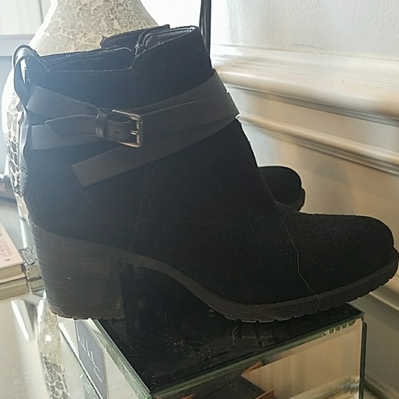 SOLD - Picture 2 of 2